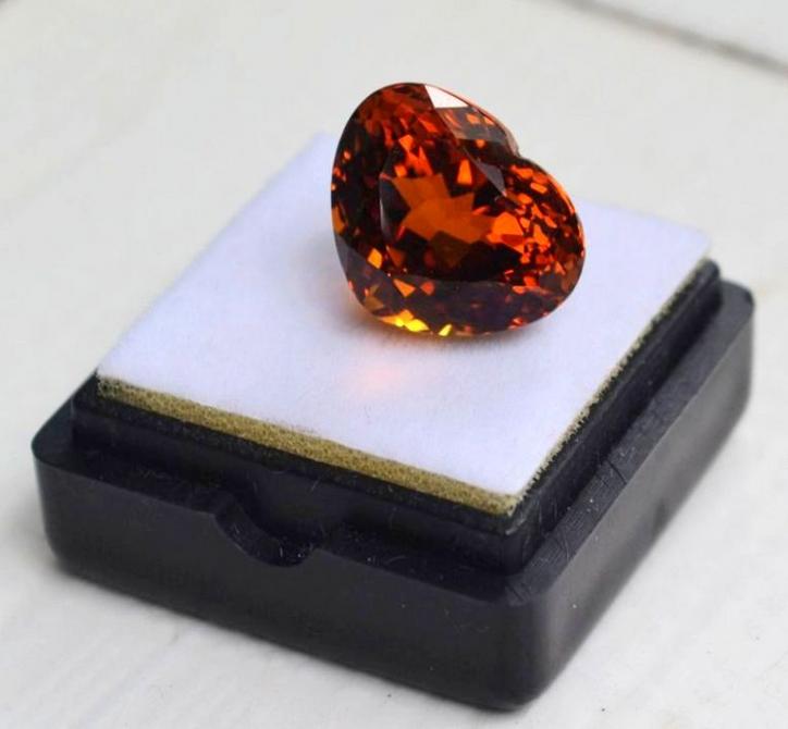 【现价再打8折特惠】10.71克拉纯天然巴西黄水晶 旺财石